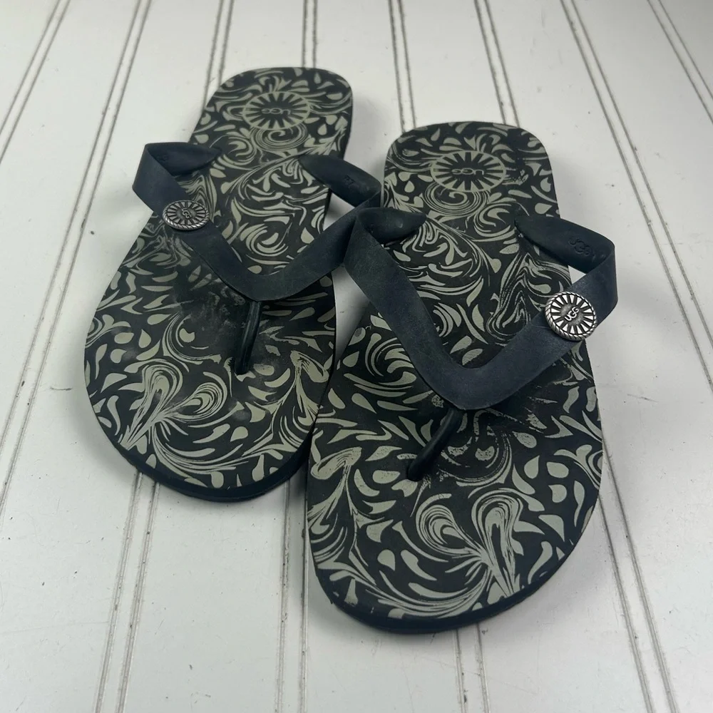 UGG Black Patterned Flip Flop Thong Sandals Women’s Size 7